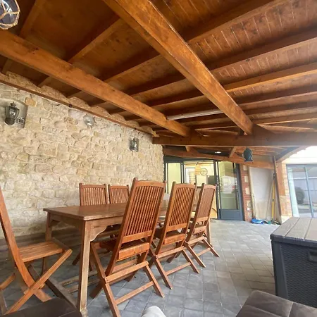 Chez Mimi - 6 Personnes *