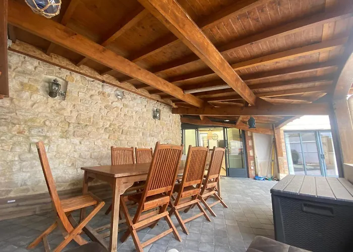 Chez Mimi - 6 Personnes *